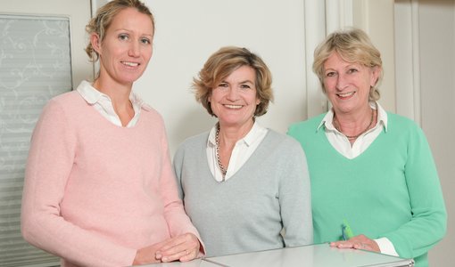 Ärztinnen am Tresen