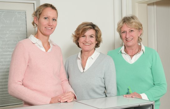 Ärztinnen am Tresen